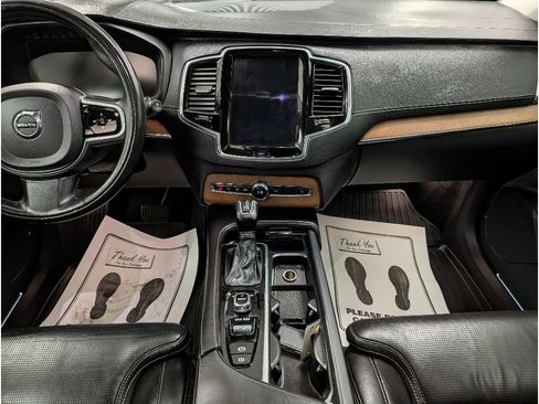 Used 2017 Volvo XC90 T6 Inscription w/ Vision Package image 14