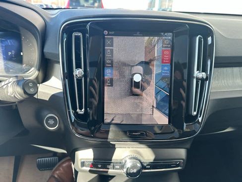Used 2026 Volvo XC40 B5 Plus AWD/4WD image 15