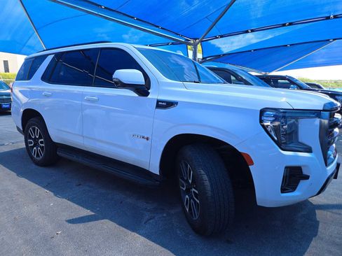 Used 2024 GMC Yukon AT4 w/ Technology Package AWD/4WD image 2