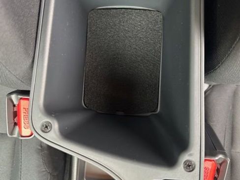 New 2025 Nissan Kicks Play S image 19