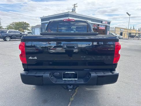 Used 2021 Toyota Tundra Platinum AWD/4WD image 6