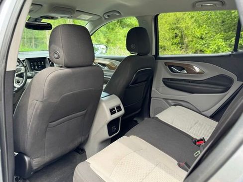 Used 2018 GMC Terrain SLE w/ Driver Convenience Package FWD image 12