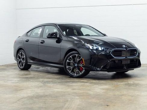 Used 2026 BMW M235i xDrive w/ Technology Package AWD/4WD image 4
