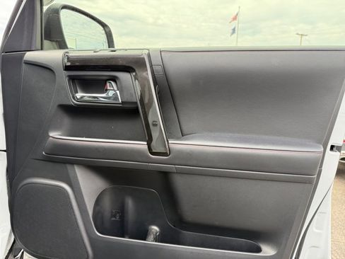 Used 2024 Toyota 4Runner TRD Off-Road Premium image 25