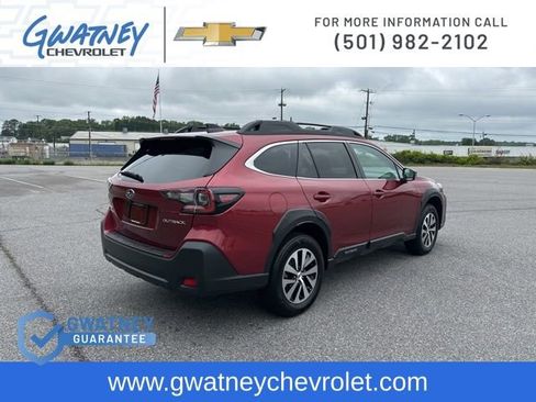 Used 2025 Subaru Outback Premium w/ Popular Package #1A AWD/4WD image 5