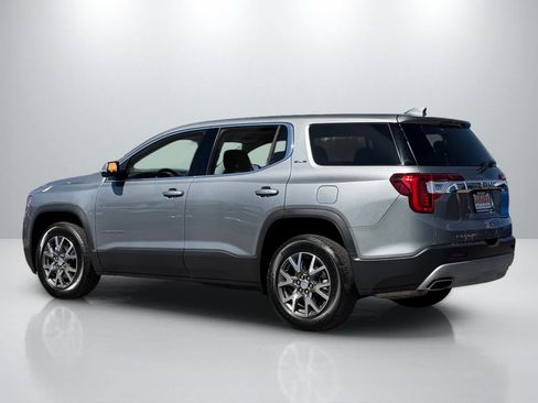 Used 2023 GMC Acadia SLE FWD image 4