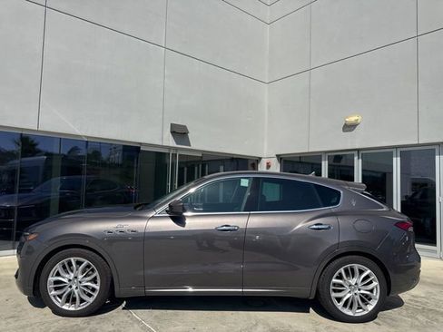 Used 2022 Maserati Levante GT image 5