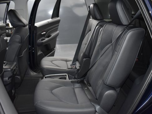 Used 2025 Toyota Grand Highlander AWD Hybrid image 22