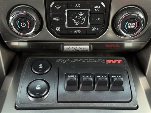 Used 2014 Ford F150 Raptor w/ Equipment Group 801A Luxury image 18