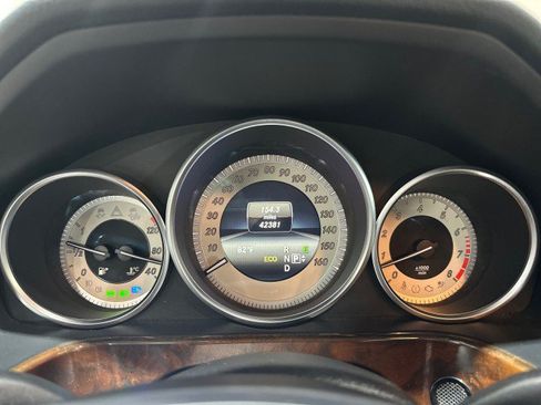 Used 2014 Mercedes-Benz E 350 Sedan image 58