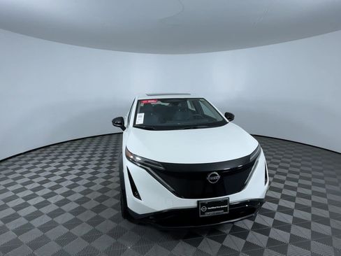 Certified 2024 Nissan Ariya AWD image 3