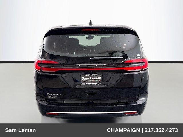 New 2027 Chrysler Pacifica Select FWD image 6