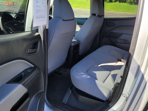 Used 2020 Chevrolet Colorado W/T w/ LPO, Premium Interior Package AWD/4WD image 25