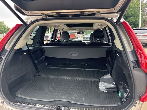 Certified 2024 Volvo XC90 B6 Plus w/ Protection Package Premier AWD/4WD image 10