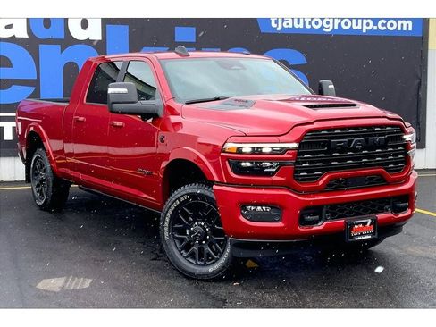 New 2026 RAM 2500 Limited AWD/4WD image 2
