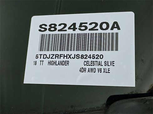 Used 2018 Toyota Highlander XLE image 27