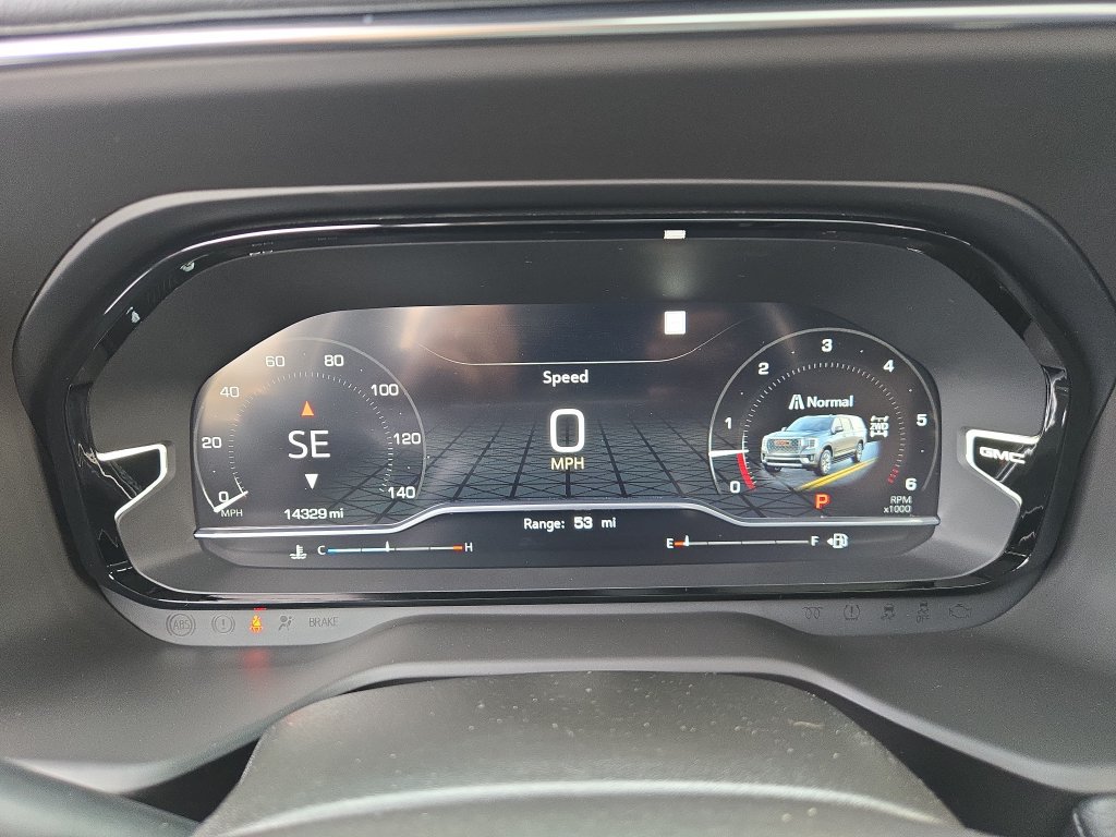 Used 2022 GMC Yukon XL Denali AWD/4WD image 22