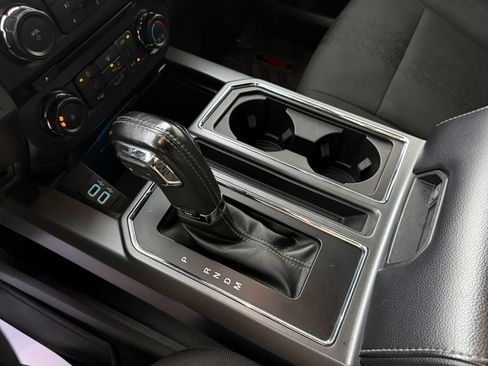 Used 2018 Ford F150 XLT w/ Equipment Group 302A Luxury AWD/4WD image 20