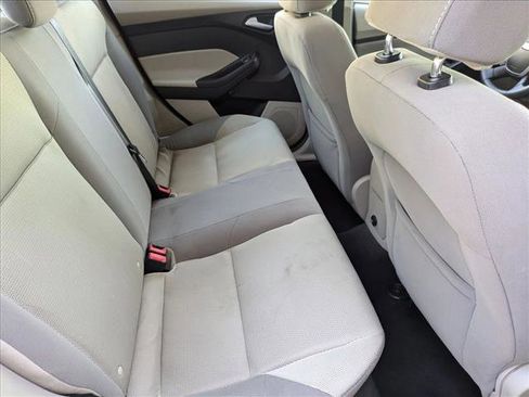 Used 2014 Ford Focus SE image 18