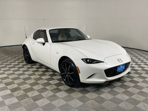 Used 2026 MAZDA MX-5 Miata RF Grand Touring w/ Weather Package RWD image 16