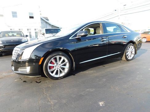 Used 2014 Cadillac XTS Luxury w/ Driver Awareness Package FWD image 5