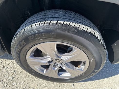 Used 2024 Toyota RAV4 XLE image 23