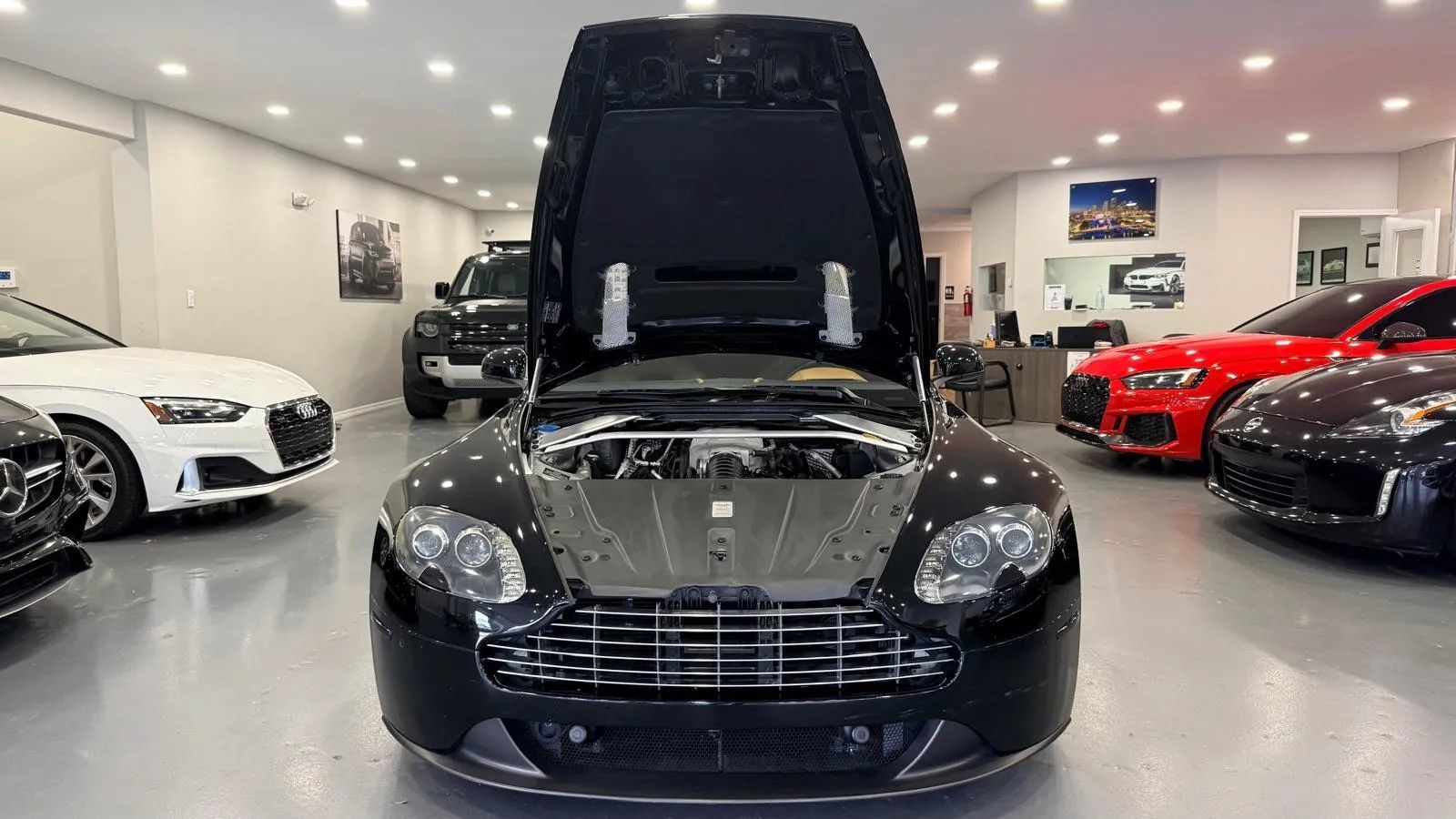 Used 2012 Aston Martin V8 Vantage Coupe RWD image 38