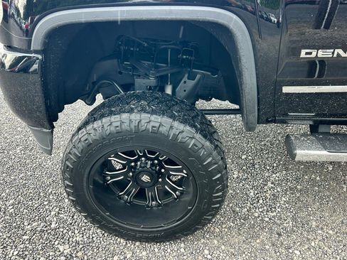 Used 2015 GMC Sierra 2500 Denali AWD/4WD image 21
