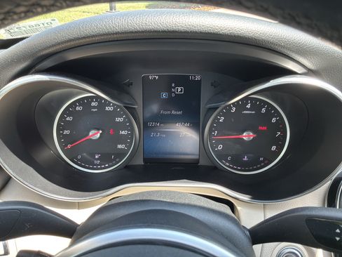 Used 2019 Mercedes-Benz C 300 4MATIC Sedan image 21
