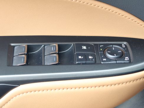 Used 2025 Lexus NX 250 FWD w/ Cold Area Package image 14