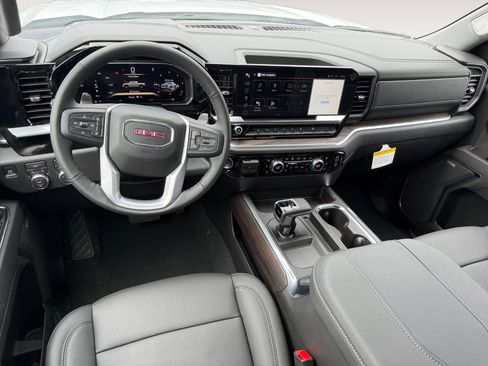 New 2026 GMC Sierra 1500 SLT AWD/4WD image 15