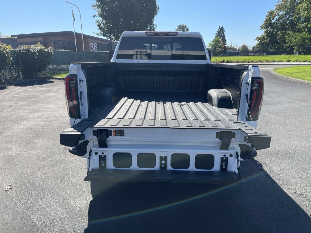 New 2026 GMC Sierra 2500 AT4 w/ AT4 Premium Plus Package AWD/4WD image 27