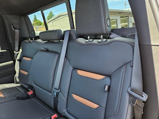 New 2026 GMC Sierra 2500 AT4 w/ Max Trailering Package AWD/4WD image 17