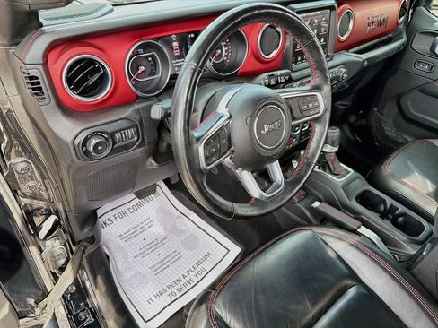 Used 2018 Jeep Wrangler Rubicon AWD/4WD image 22