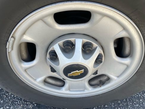 Used 2024 Chevrolet Silverado 2500 W/T w/ WT Convenience Package RWD image 19