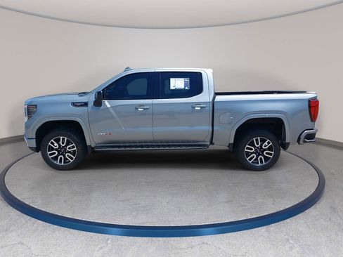 Used 2024 GMC Sierra 1500 AT4 w/ Technology Package AWD/4WD image 8