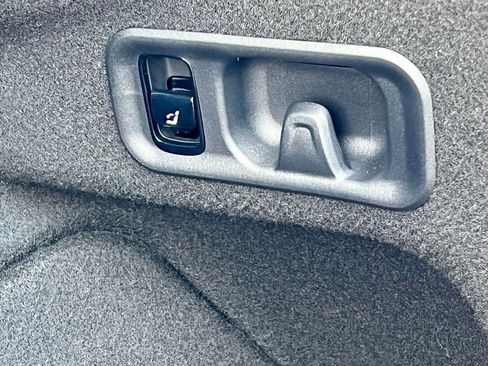 Certified 2025 Mercedes-Benz E 350 4MATIC Sedan image 42