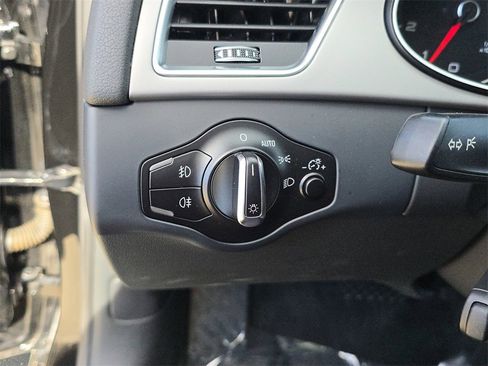 Used 2015 Audi A4 2.0T Premium Plus image 32