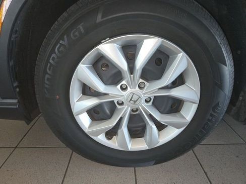 Used 2025 Honda CR-V LX image 10