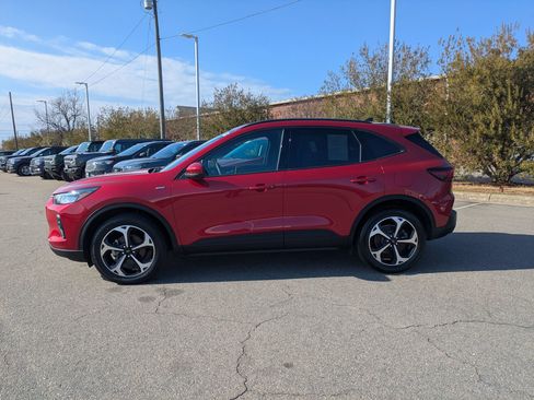 Certified 2025 Ford Escape ST-Line Elite image 7