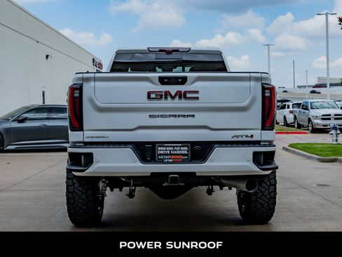 Used 2025 GMC Sierra 2500 AT4 w/ AT4 Premium Plus Package AWD/4WD image 8