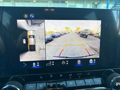 Used 2025 Chevrolet Colorado W/T w/ WT Convenience Package II image 17