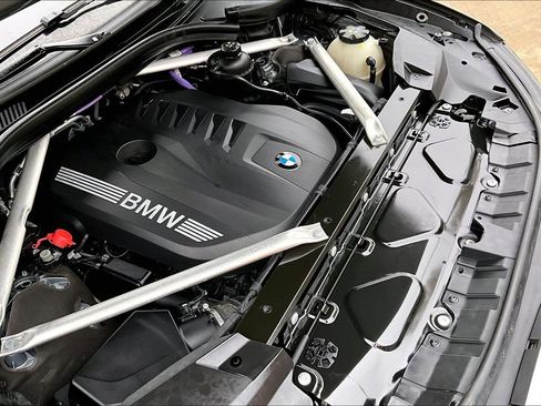 Used 2024 BMW X7 xDrive40i image 44