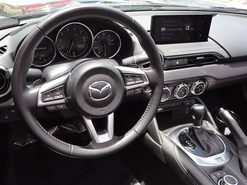 Used 2025 MAZDA MX-5 Miata RF Grand Touring RWD image 39