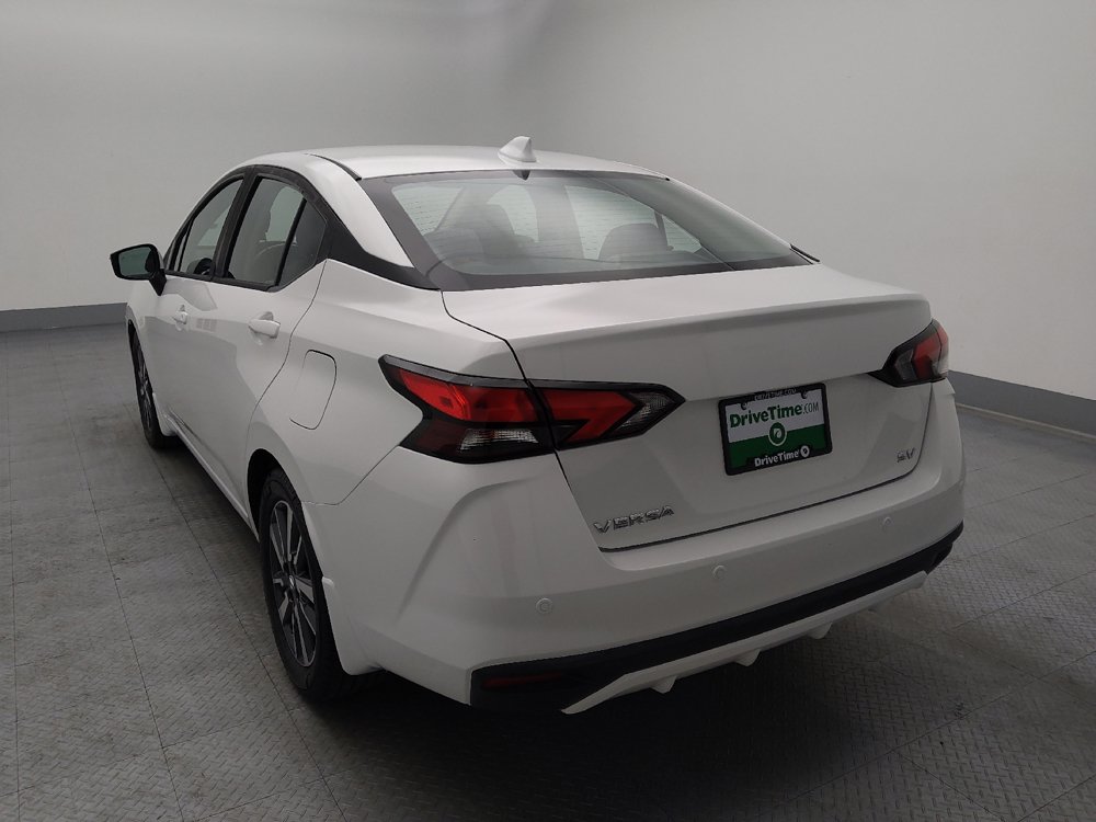 Used 2021 Nissan Versa SV FWD image 6