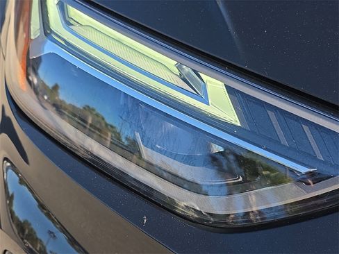 Used 2022 Audi Q5 2.0T Premium w/ Convenience Package image 15