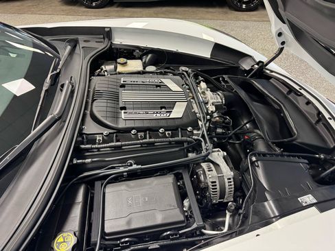 Used 2015 Chevrolet Corvette Z06 w/ 3LZ Preferred Equipment Group RWD image 23