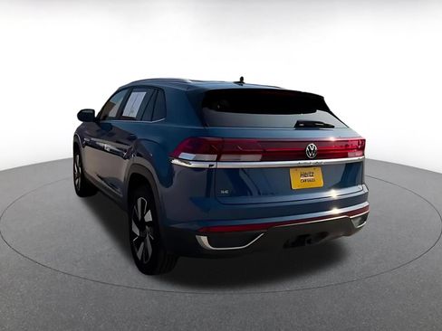 Used 2025 Volkswagen Atlas Cross Sport SE FWD image 11