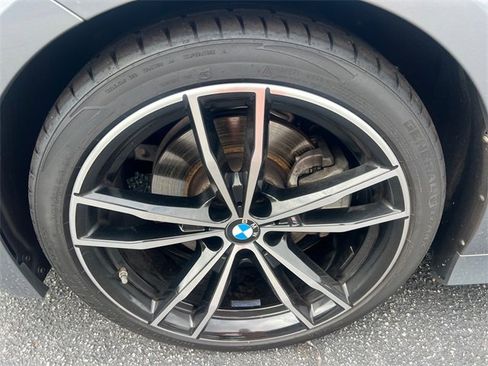 Used 2023 BMW 330i Sedan w/ M Sport Package image 11