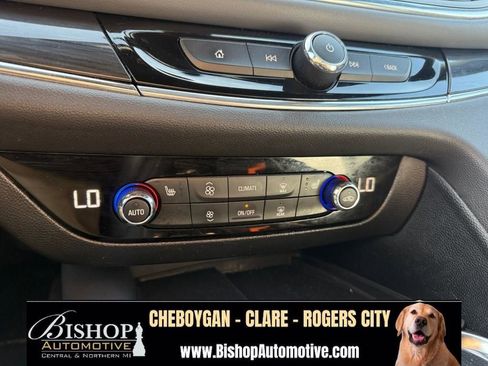 Used 2024 Buick Enclave Essence w/ Sport Touring Edition FWD image 28